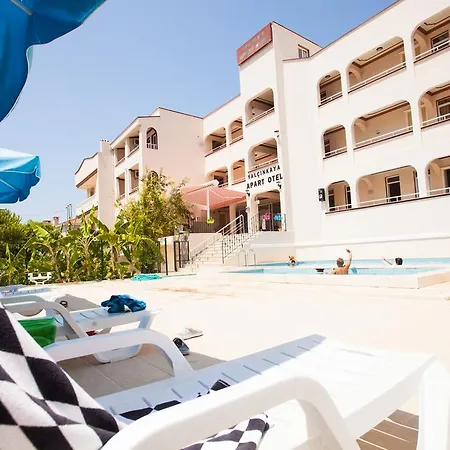 雅琴卡娅公寓式酒店 Çeşme