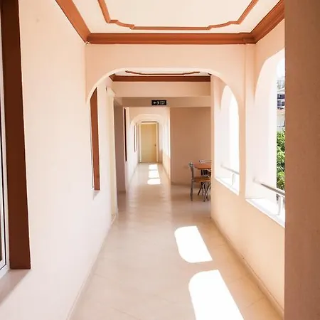 雅琴卡娅公寓式酒店 Çeşme