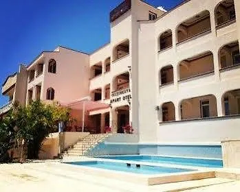 Yalcinkaya Apart מלון דירות