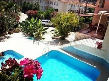 Yalcinkaya Apart *
